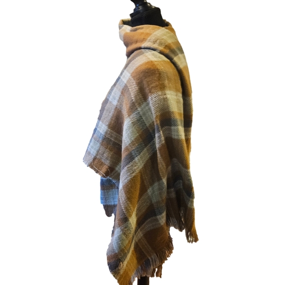 Trendy Beige plaid soft cozycore winter western gingham cottagecore scarf/wrap - Picture 4 of 7